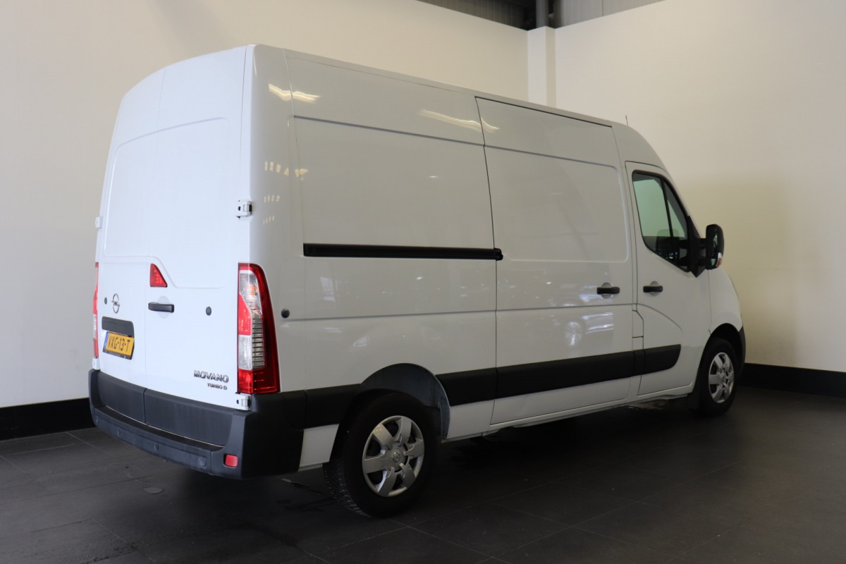 Opel Movano 2.3 Turbo 150PK L2H2 - EURO 6 - Airco - Navi - Cruise - Camera - € 16.950,- Excl.