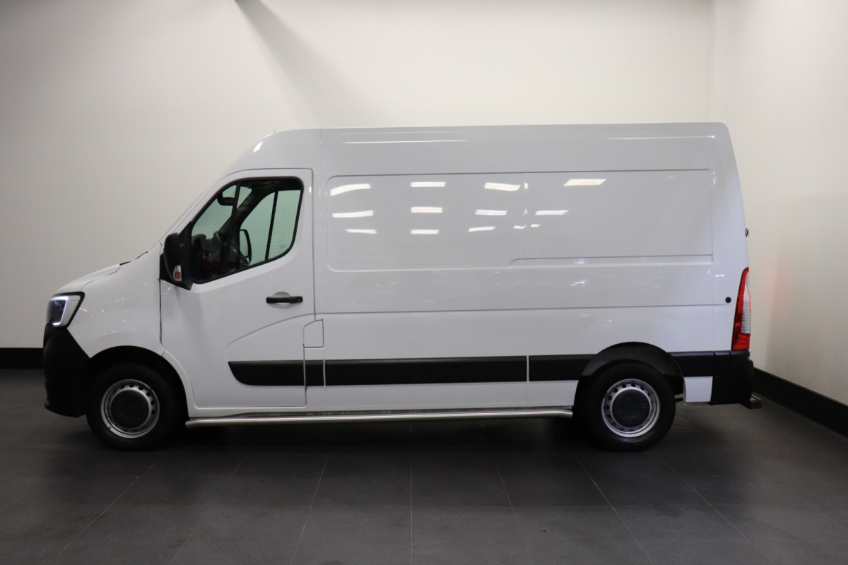 Renault Master 2.3 dCi 150PK L2H2 EURO 6 - Airco - Cruise - PDC - € 17.950,- Excl.