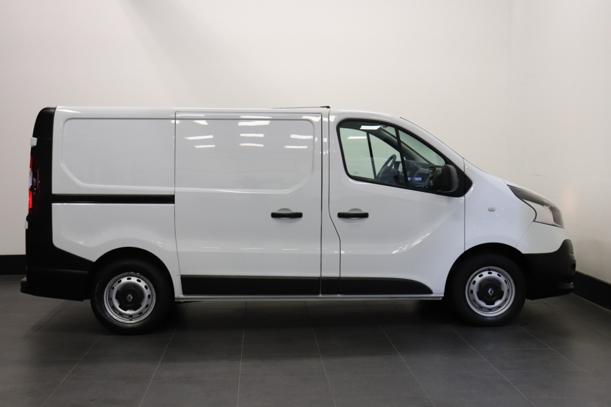 Renault Trafic 1.6 dCi - EURO 6 - Airco - Cruise - PDC - € 9.499 ,- Excl.