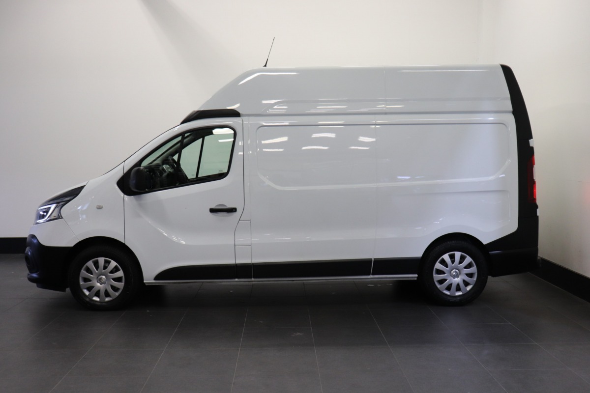 Renault Trafic 2.0 dCi 145PK L2H2 EURO 6 - Airco - Navi - Cruise - € 14.950,- Excl.