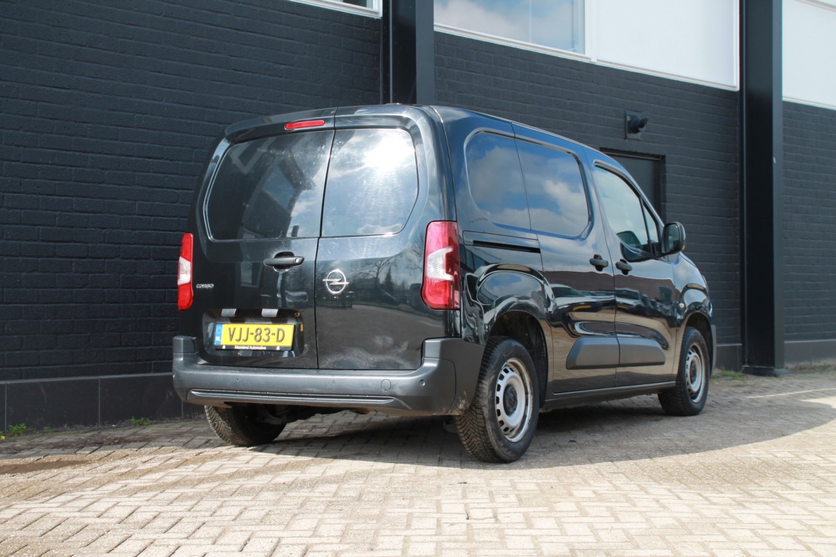 Opel Combo 1.5D 102PK EURO 6 - Airco - Navi - Cruise - € 11.900,- Excl.