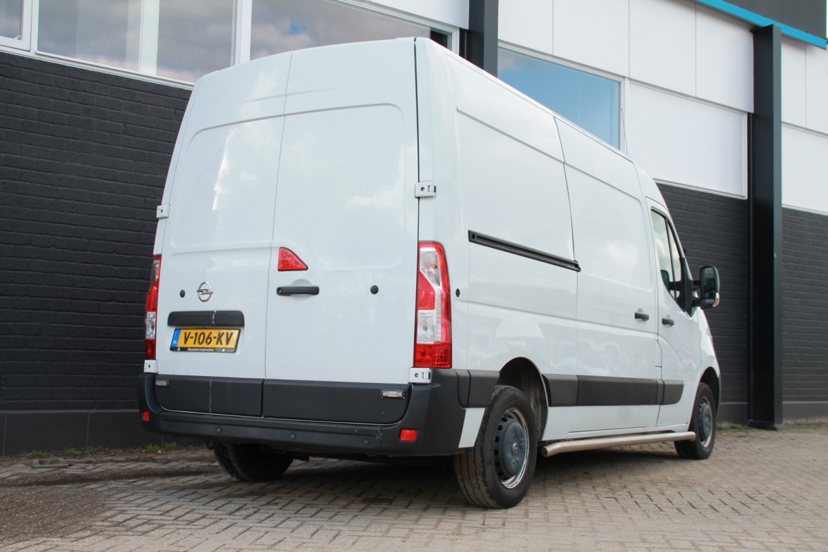 Opel Movano 2.3 CDTI 130PK 2x Schuifdeur L2H2 - EURO 6 - Airco - Cruise - PDC - € 11.950 ,- Excl.