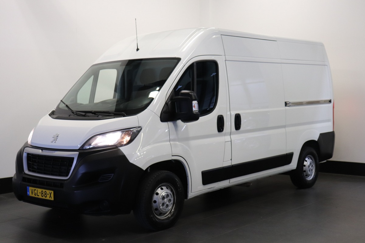 Peugeot Boxer 2.2 BlueHDi 120PK 2x Schuifdeur L2H2 EURO 6 - Airco - Navi - Cruise - € 14.499,- Excl.