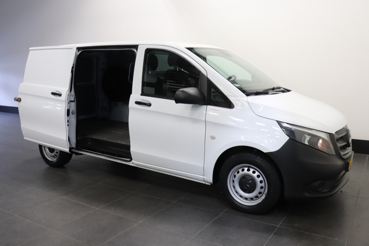 Mercedes-Benz Vito 111 CDI EURO 6 - Airco - Navi - Cruise - € 11.950,- Excl.