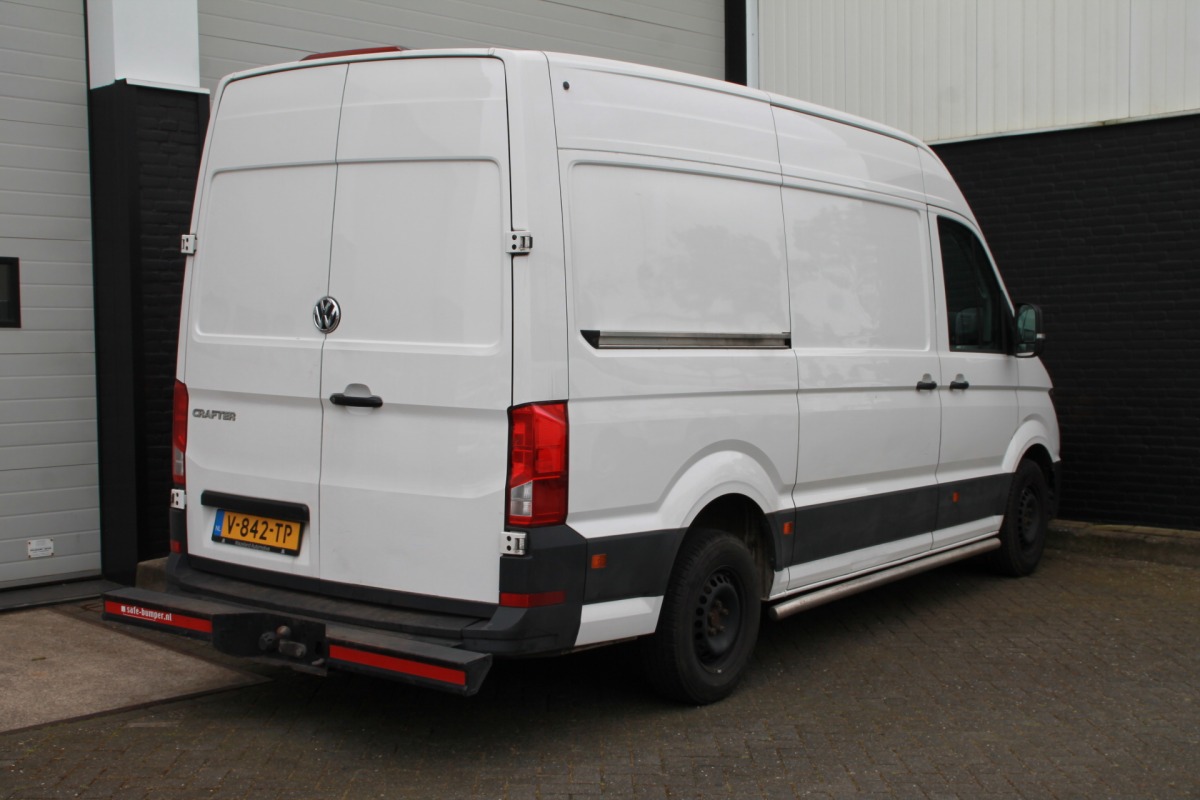 Volkswagen Crafter 2.0 TDI 140PK L3H3 - EURO 6 - Airco - Cruise - PDC - € 21.950,- Excl.