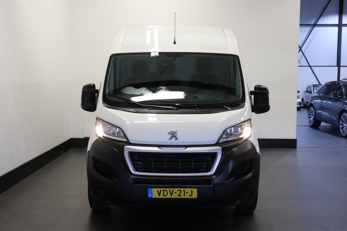 Peugeot Boxer 2.2 BlueHDi 120PK 2x Schuifdeur L2H2 - EURO 6 - Airco - Navi - Cruise - € 11.950,- Excl.