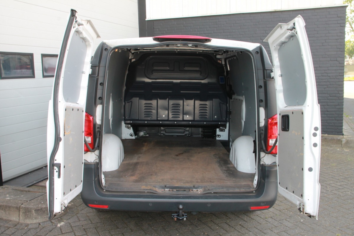 Mercedes-Benz Vito 116 CDI Lang EURO 6 - Airco - Navi - Cruise - € 20.900,- Excl.