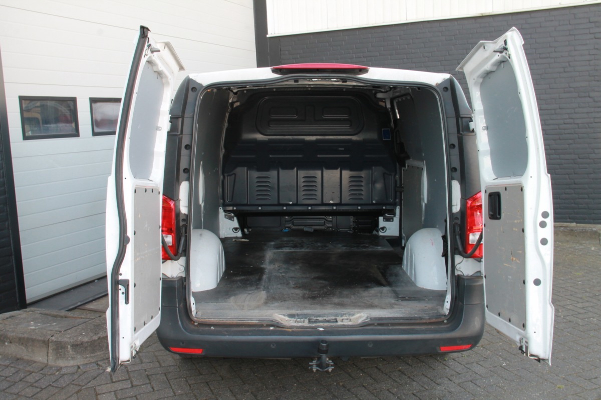 Mercedes-Benz Vito 116 CDI Lang EURO 6 - Airco - Navi - Cruise - € 18.900,- Excl.