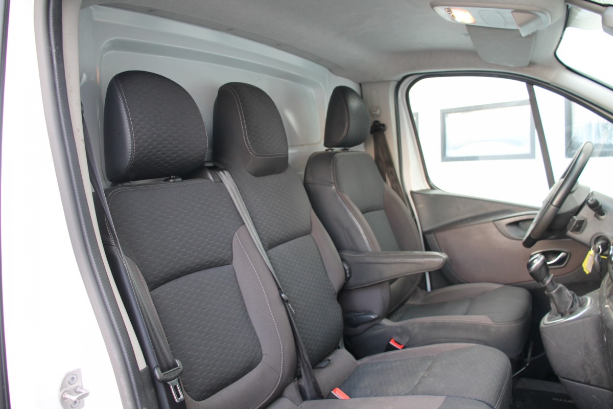 Fiat Talento 2.0 MultiJet 120PK 2x Schuifdeur EURO 6 - Airco - Navi - Cruise - € 12.499,- Ex.