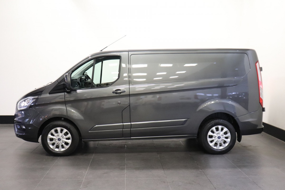 Ford Transit Custom 2.0 TDCI 130PK Automaat EURO 6 - Airco - Navi - Cruise - Camera - € 19.950,- Ex.