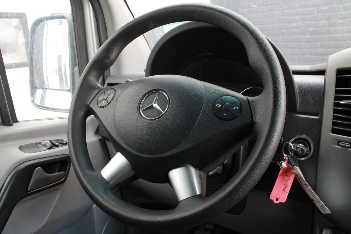 Mercedes-Benz Sprinter 319 3.0 CDI L2H2 EURO 6 - Airco - Navi - Cruise - € 19.950,- Excl.