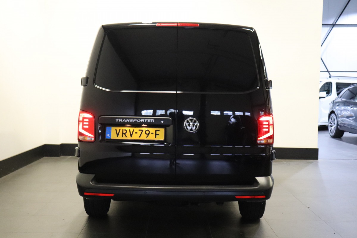 Volkswagen Transporter 2.0 TDI 150PK Automaat EURO 6 - Airco - Cruise - Navi - € 31.900,- Excl.