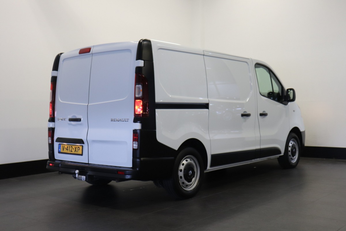 Renault Trafic 1.6 dCi 125PK 2x Schuifdeur EURO 6 - Airco - Navi - Cruise - € 10.950,- Excl.