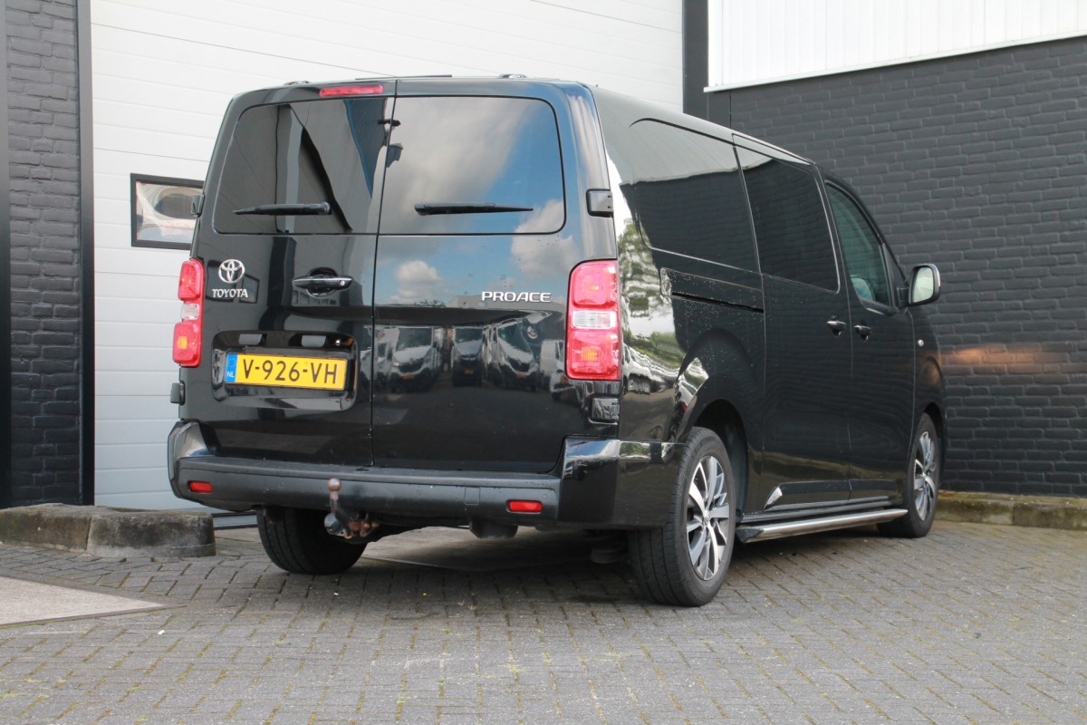 Toyota ProAce Worker 2.0 D-4D 177PK L2 Dubbel Cabine 2 x schuifdeur EURO6 - AC/Climate - Navi - Cruise - € 22.900,- Ex.