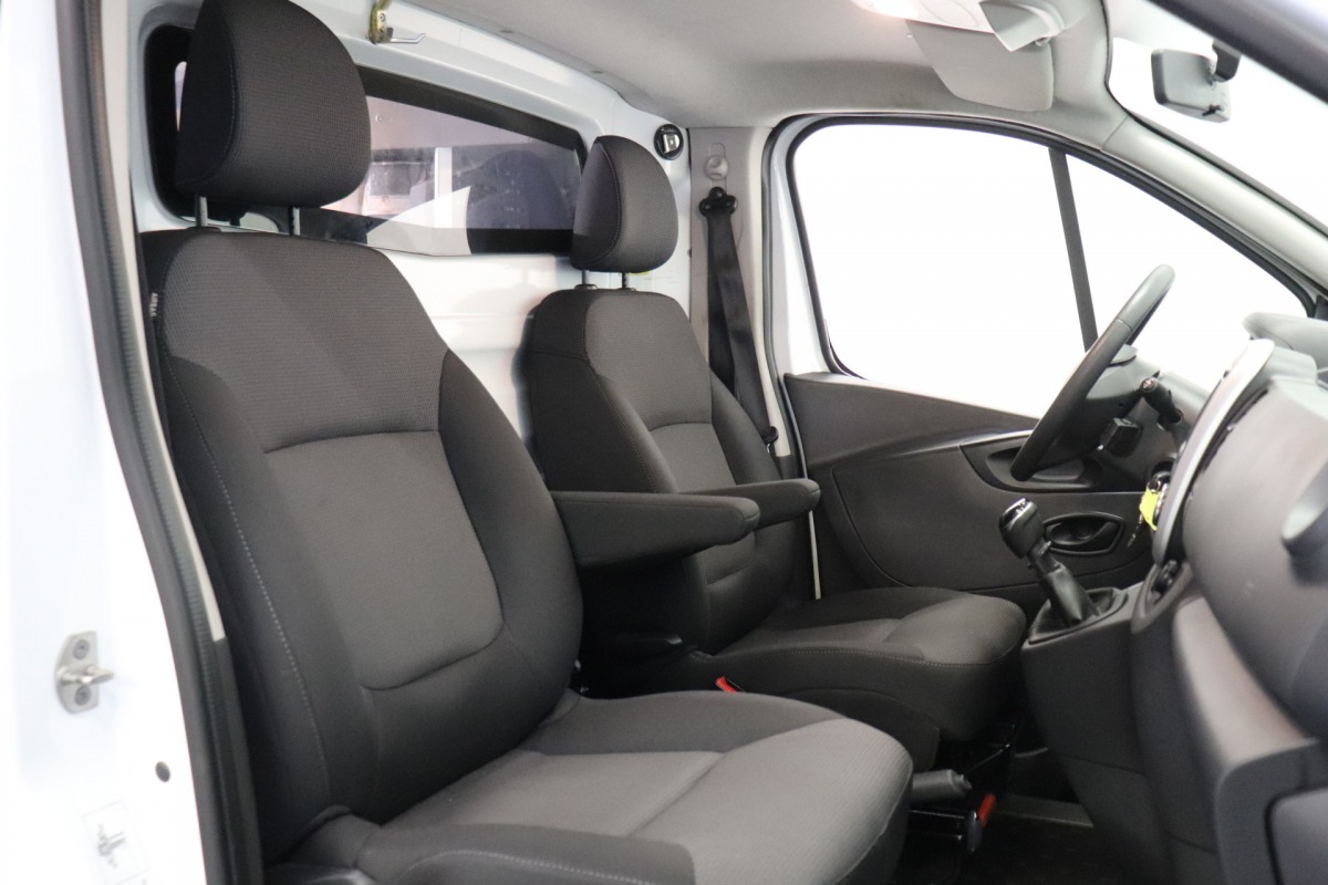 Renault Trafic 1.6 dCi - EURO 6 - Airco - Navi - Cruise - € 11.900,- Excl.