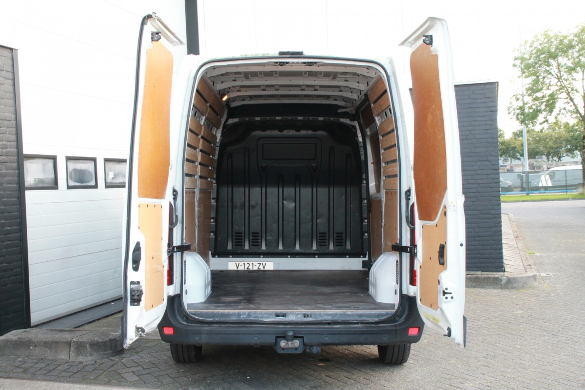 Opel Movano 2.3 CDTI L2H2 - EURO 6 - AC/Climate - Navi - Cruise - € 12.950,- Excl.