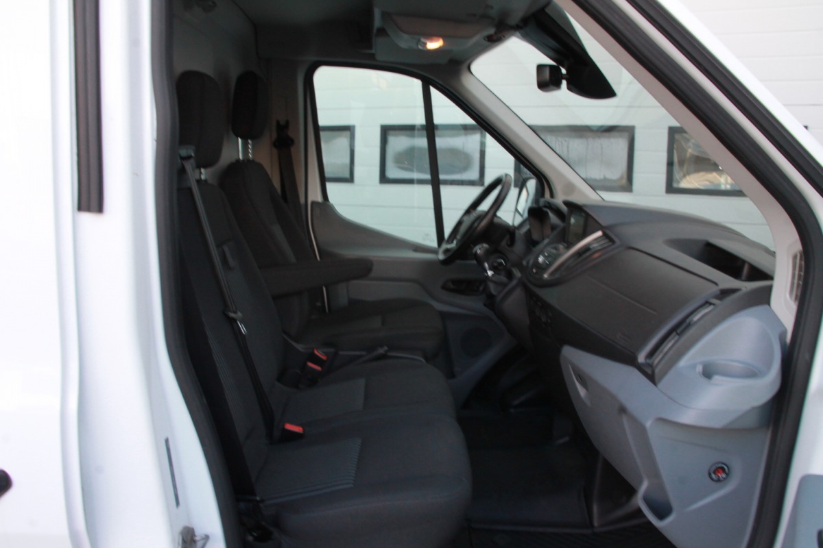 Ford Transit 2.0 TDCI 130PK L2H2 EURO 6 - Airco - Navi - Cruise - € 13.950,- Excl.