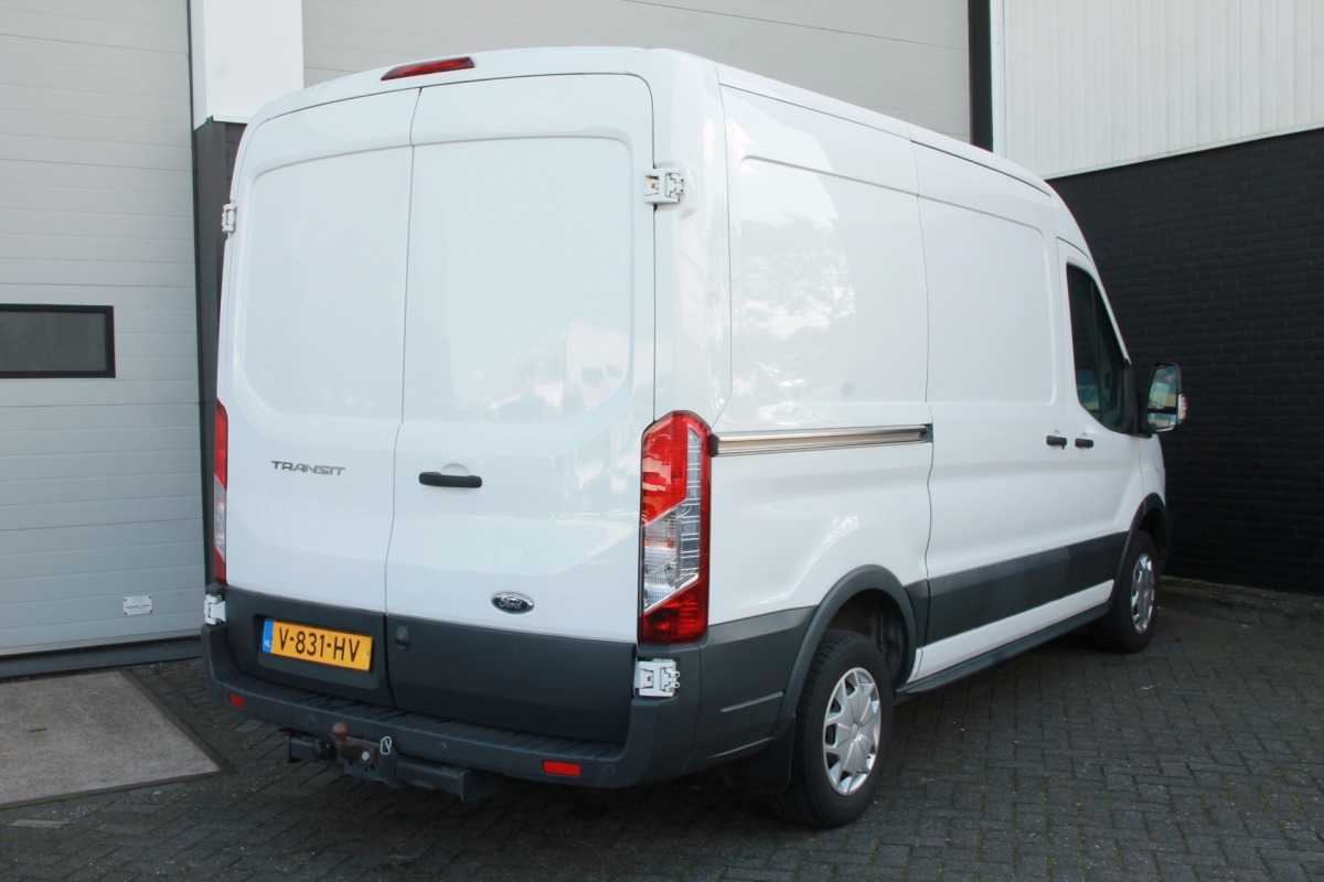 Ford Transit 2.0 TDCI 130PK L2H2 EURO 6 - Airco - Navi - Cruise - € 13.950,- Excl.