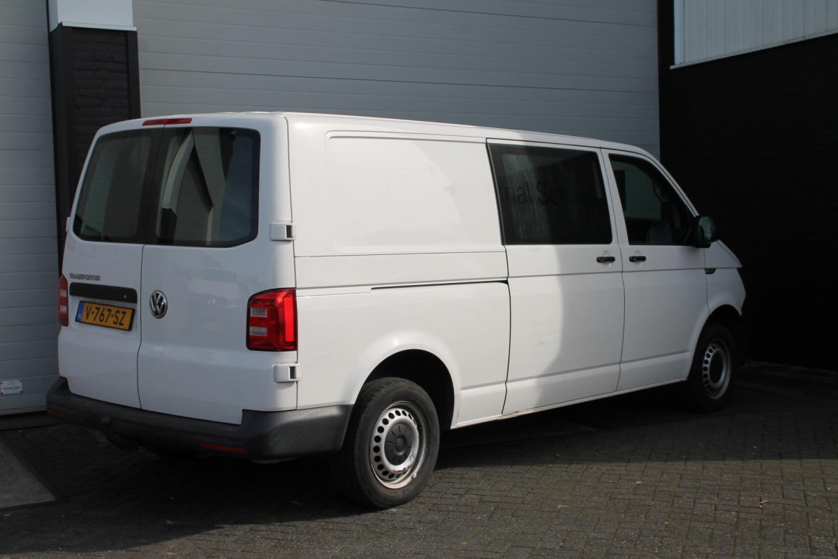 Volkswagen Transporter 2.0 TDI L2 EURO 6 - Airco - Cruise - PDC - € 11.499,- Excl.