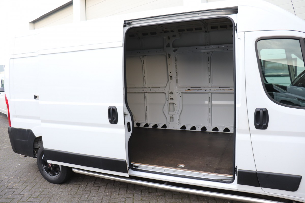 Fiat Ducato 2.3 MultiJet L3H2 120PK EURO 6 - AC/Climate - Cruise - Navi - €14.950,- Excl.