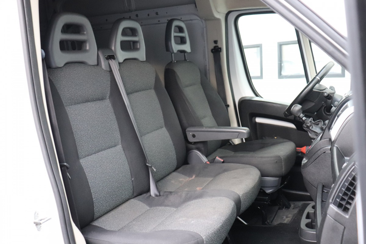 Fiat Ducato 2.3 MultiJet L3H2 120PK EURO 6 - AC/Climate - Cruise - Navi - €14.950,- Excl.