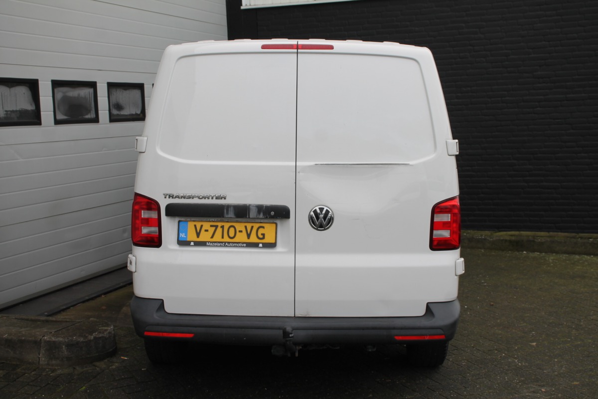 Volkswagen Transporter 2.0 TDI L2 150PK AUTOMAAT EURO 6 - A/C Clima - Navi - Cruise - €19.950,- Excl.