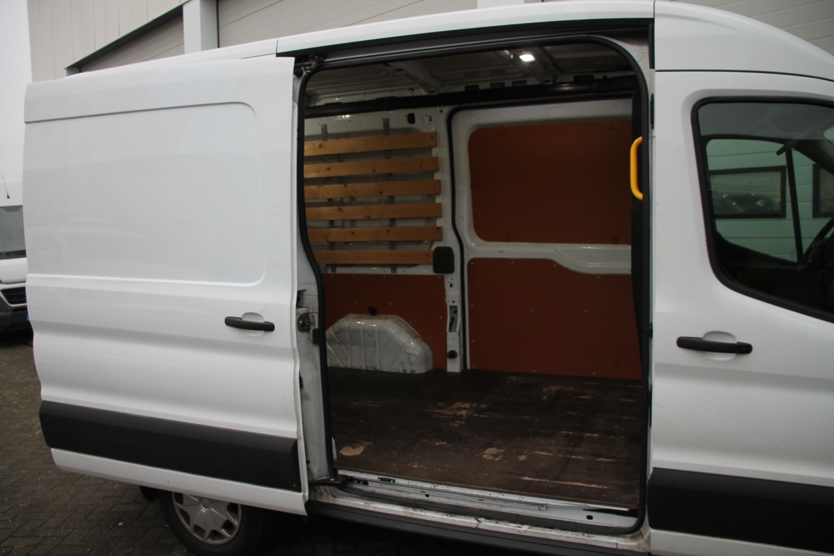 Ford Transit 2.0 TDCI L2H2 2x Schuifdeur EURO 6 - Airco - Cruise - PDC - € 14.950,- Excl.