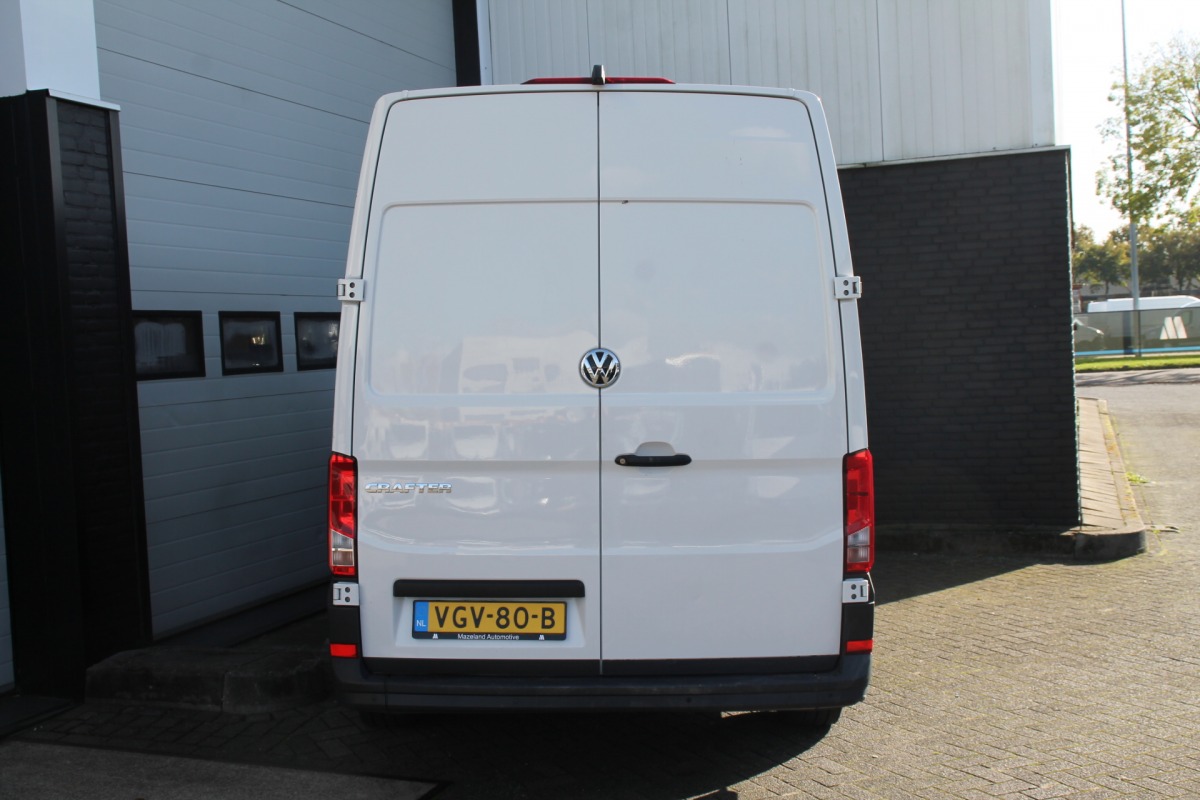 Volkswagen Crafter 2.0 TDI L2H2 140PK EURO 6 - Airco - Cruise - Navi - €18.900,- Excl.