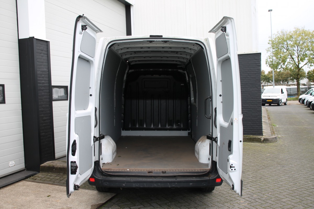 Opel Movano 2.3 Turbo L3H2 136PK EURO 6 - AC/Climate - Cruise - Navi - €21.900,- Excl.