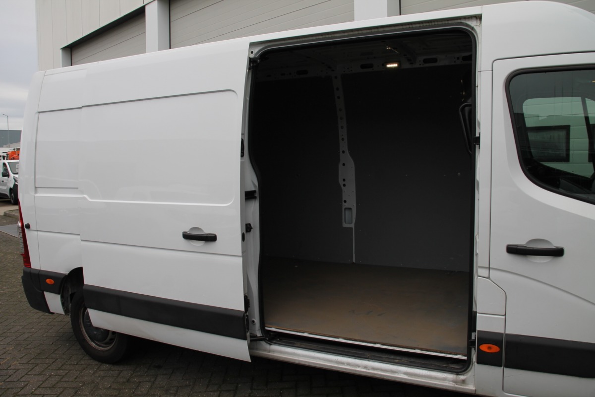 Opel Movano 2.3 Turbo L3H2 136PK EURO 6 - AC/Climate - Cruise - Navi - €21.900,- Excl.