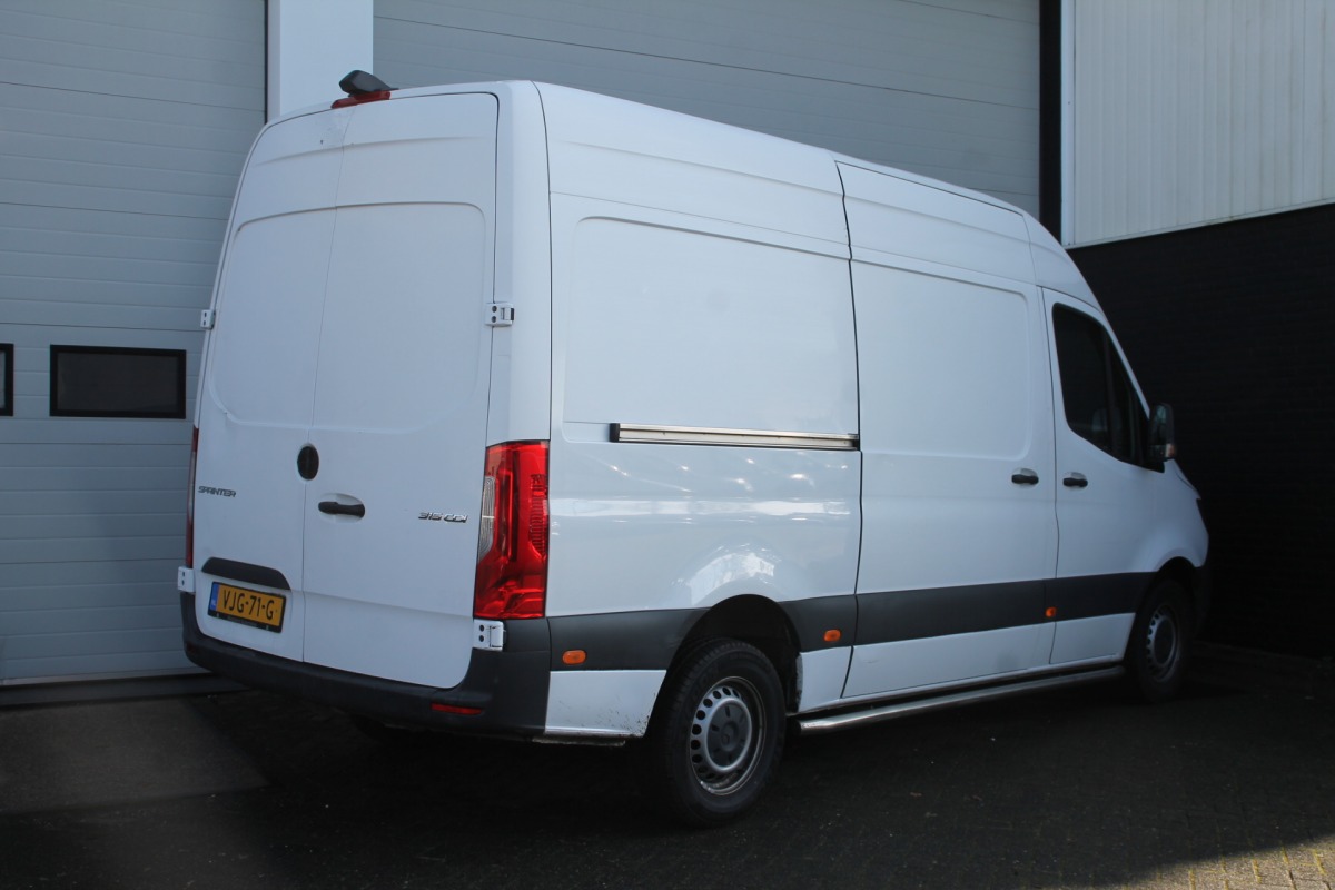 Mercedes-Benz Sprinter 315 1.9 CDI Automaat L2H2 - EURO 6 - Airco - Navi - Cruise - € 23.900,- Excl.