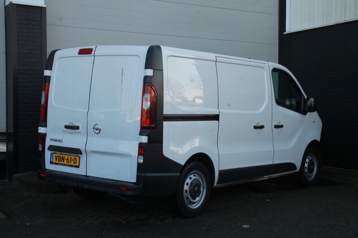 Opel Vivaro 1.6 CDTI - EURO 6 - Airco - Navi - Cruise - € 12.900,- Excl.