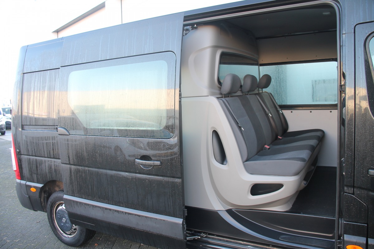 Renault Master 2.3 dCi 145PK L3H2 Dubbele Cabine EURO 6 - Airco - Navi - Cruise - Camera - € 19.900,- Excl.