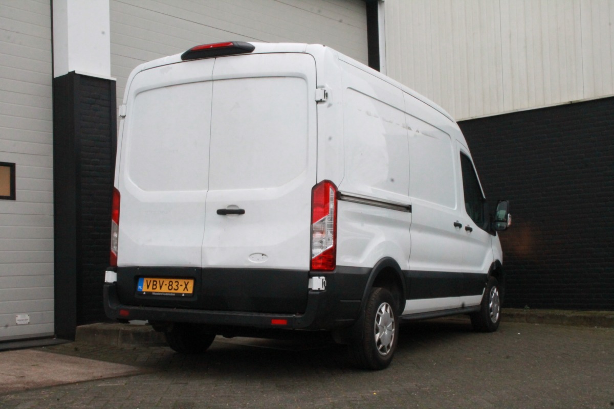 Ford Transit 2.0 TDCI L2H2 2x Schuifdeur EURO 6 - Airco - PDC - € 14.900,- Excl.