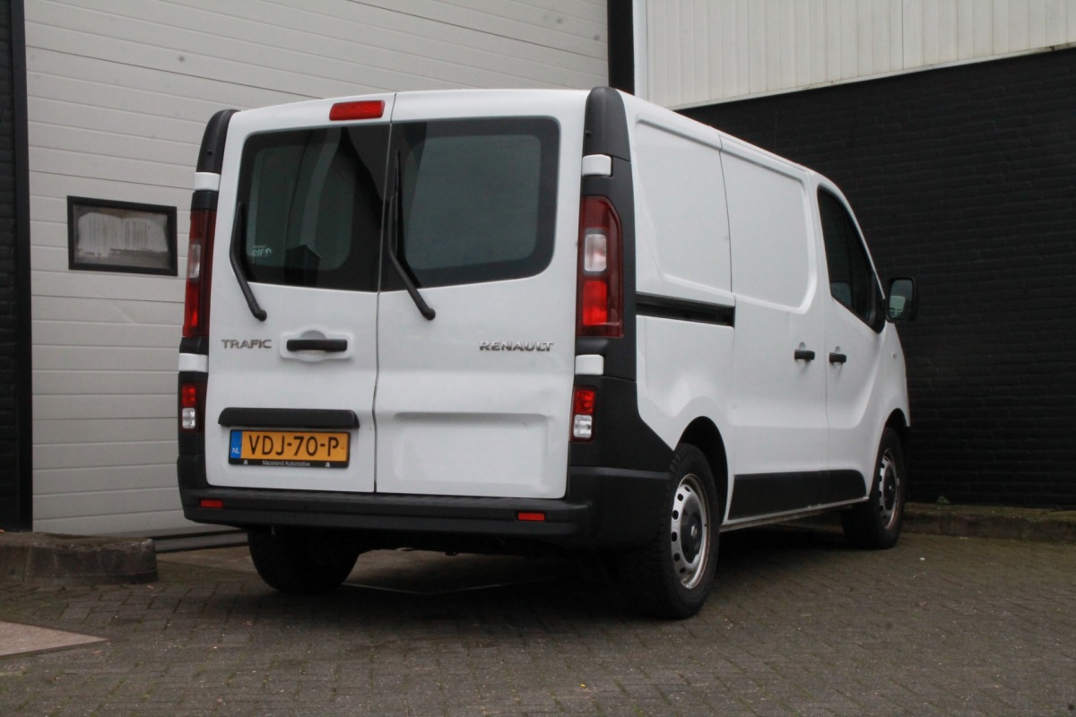 Renault Trafic 1.6 dCi - EURO 6 - Airco - Navi - Cruise - € 11.900,- Excl.