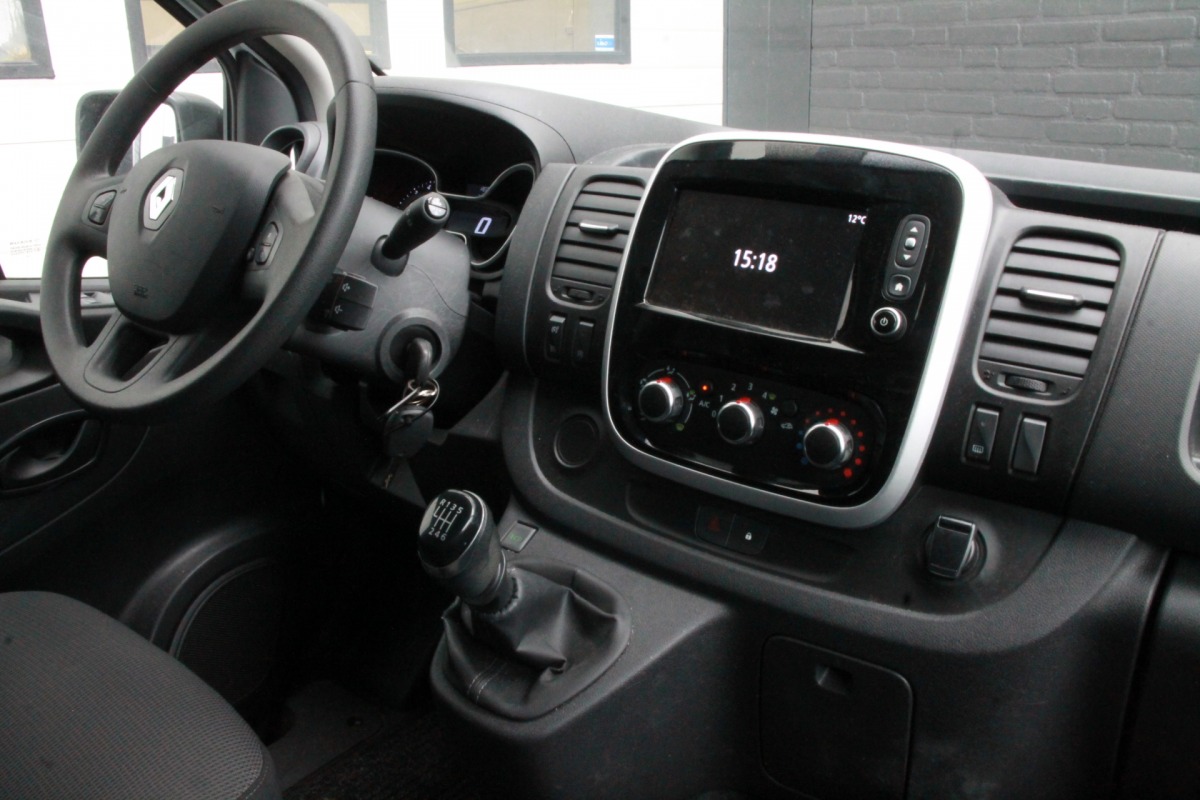 Renault Trafic 1.6 dCi - EURO 6 - Airco - Navi - Cruise - € 11.900,- Excl.