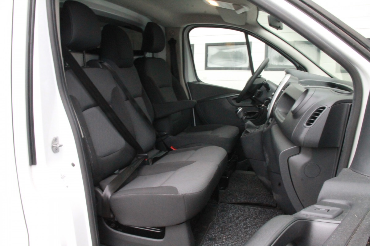 Renault Trafic 1.6 dCi - EURO 6 - Airco - Navi - Cruise - € 11.900,- Excl.