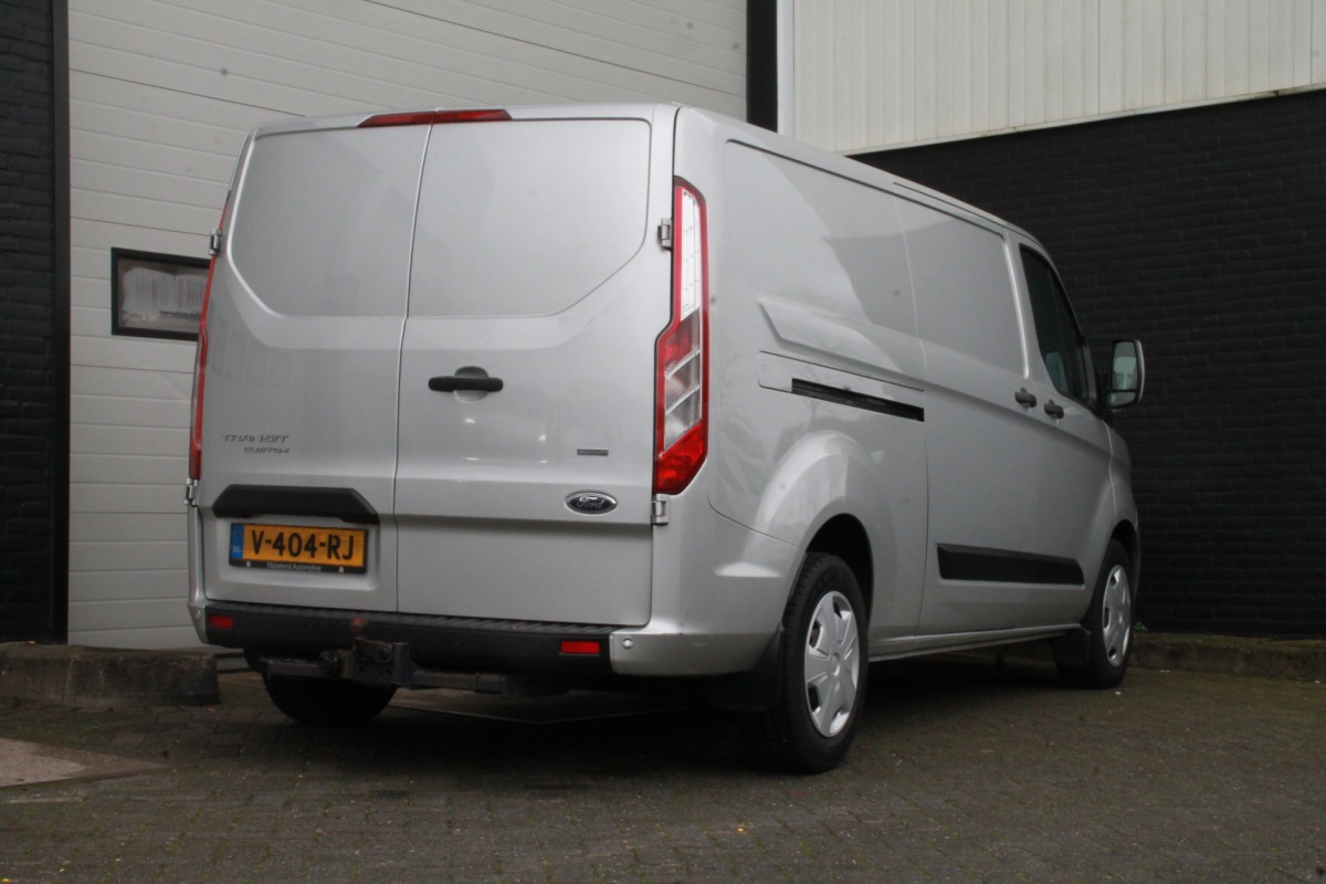 Ford Transit Custom 2.0 TDCI 130PK L2 EURO 6 - Airco - Navi - Cruise - € 13.950,- Excl.