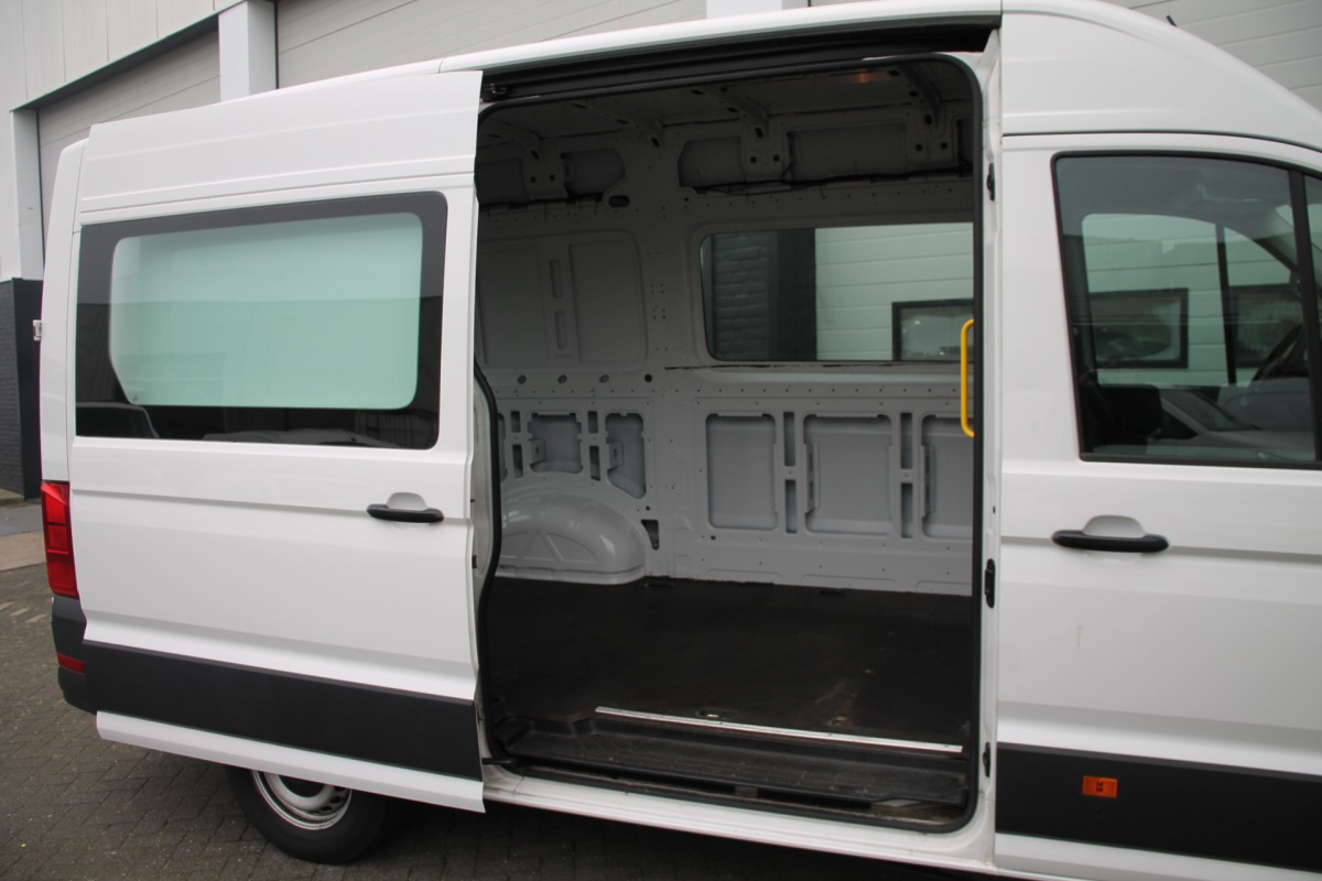 Volkswagen Crafter 2.0 TDI 177PK L3H3 Automaat EURO 6 - Airco - Navi - Cruise - € 18.900,- Excl.