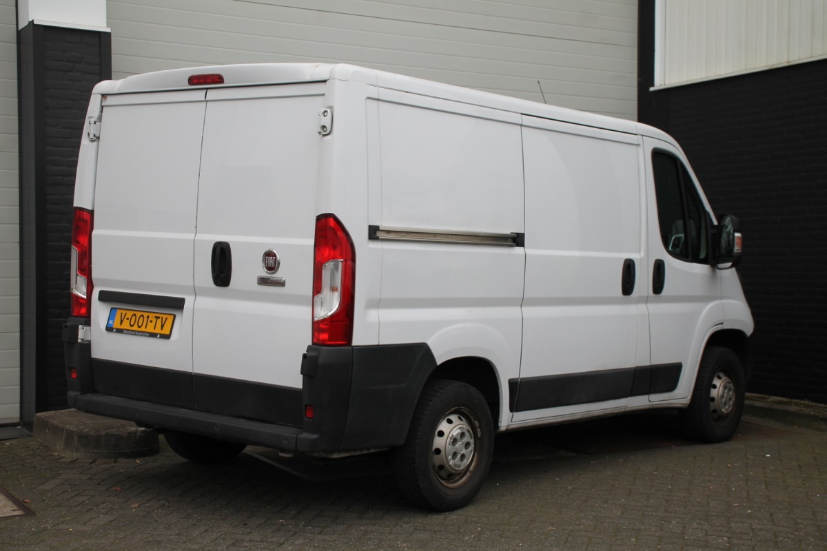 Fiat Ducato 2.3 MultiJet 130PK EURO 6 - AC/Climate - Cruise - Navi - € 9.950,- Excl.