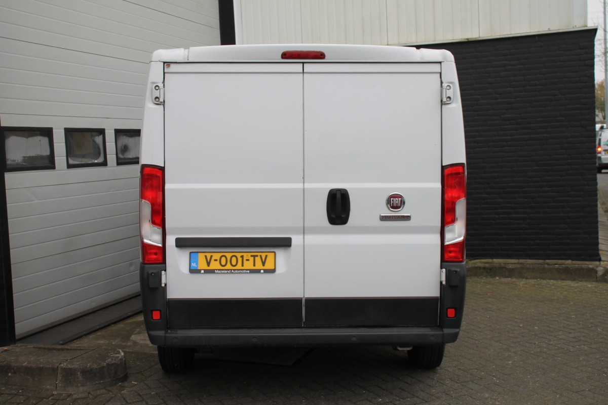 Fiat Ducato 2.3 MultiJet 130PK EURO 6 - AC/Climate - Cruise - Navi - € 9.950,- Excl.