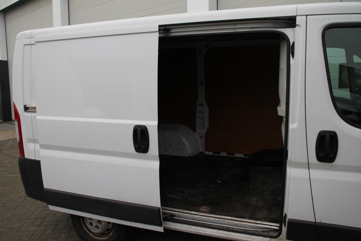 Fiat Ducato 2.3 MultiJet 130PK EURO 6 - AC/Climate - Cruise - Navi - € 9.950,- Excl.