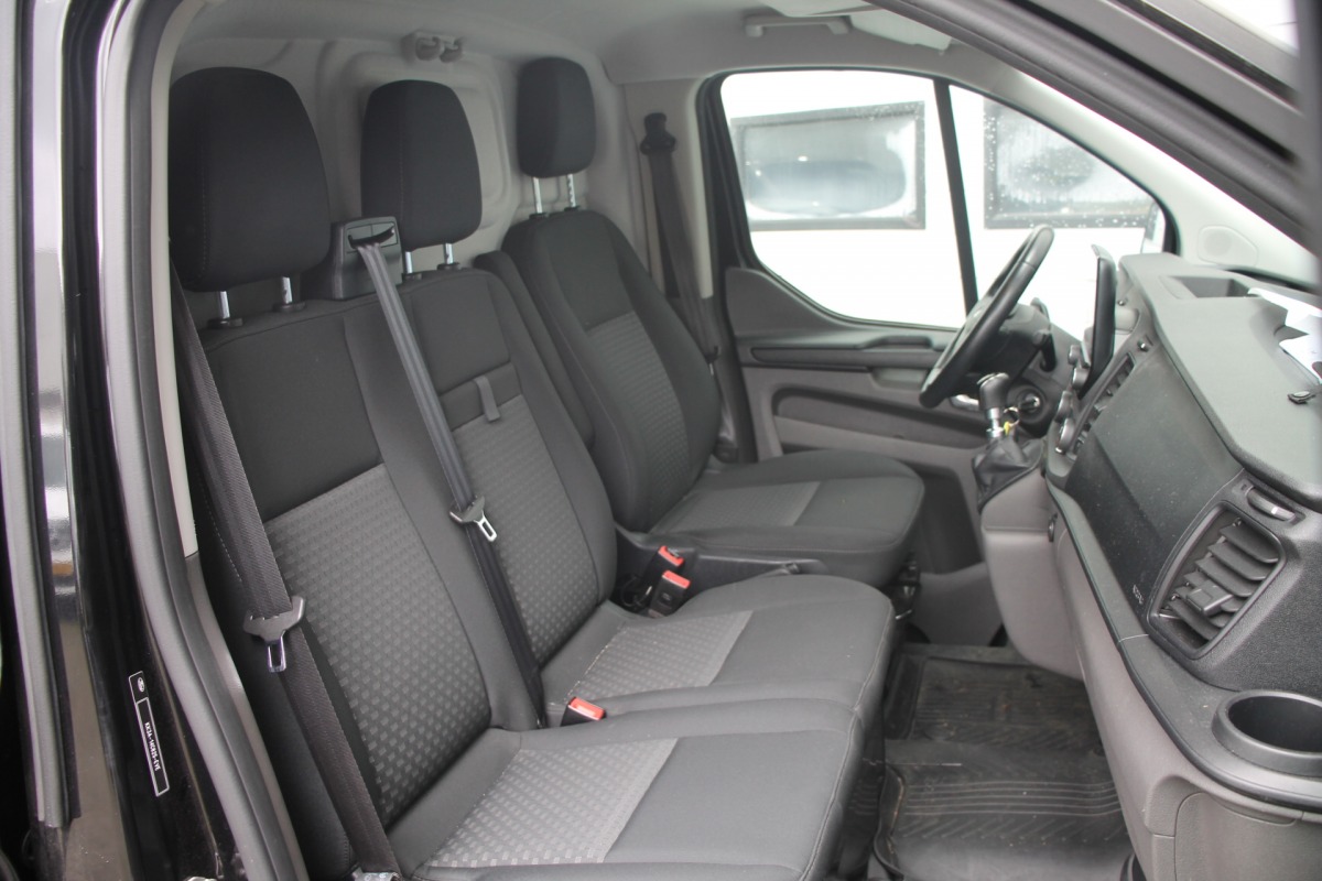 Ford Transit Custom 2.0 TDCI - EURO 6 - Airco - Navi - Cruise - € 14.900,- Excl.