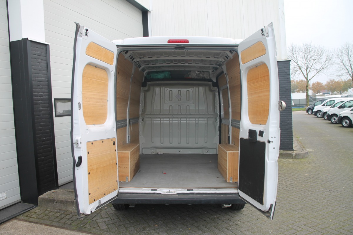 Opel Movano 2.2D L2H2 120PK EURO 6 - Airco - Cruise - € 20.900,- Excl.