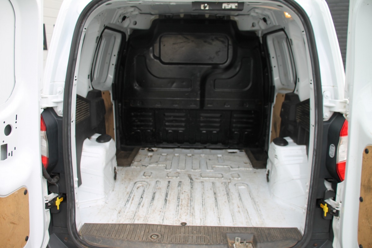 Ford Transit Courier 1.0 100PK 2x Schuifdeur BENZINE - Airco - Trekhaak - € 9.900,- Excl.